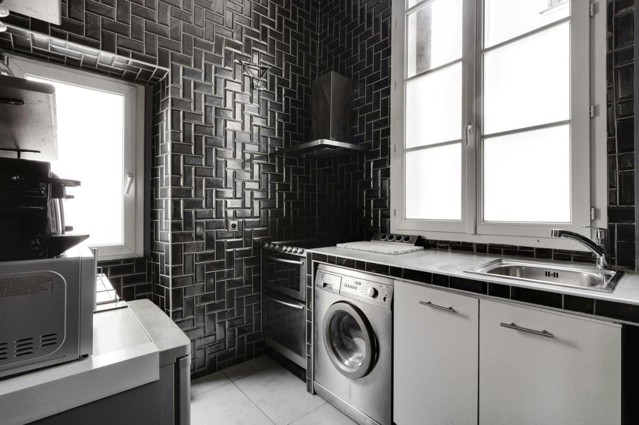 Pick A Flat'S Apartments In Le Marais - Rue Saint Merri パリ エクステリア 写真