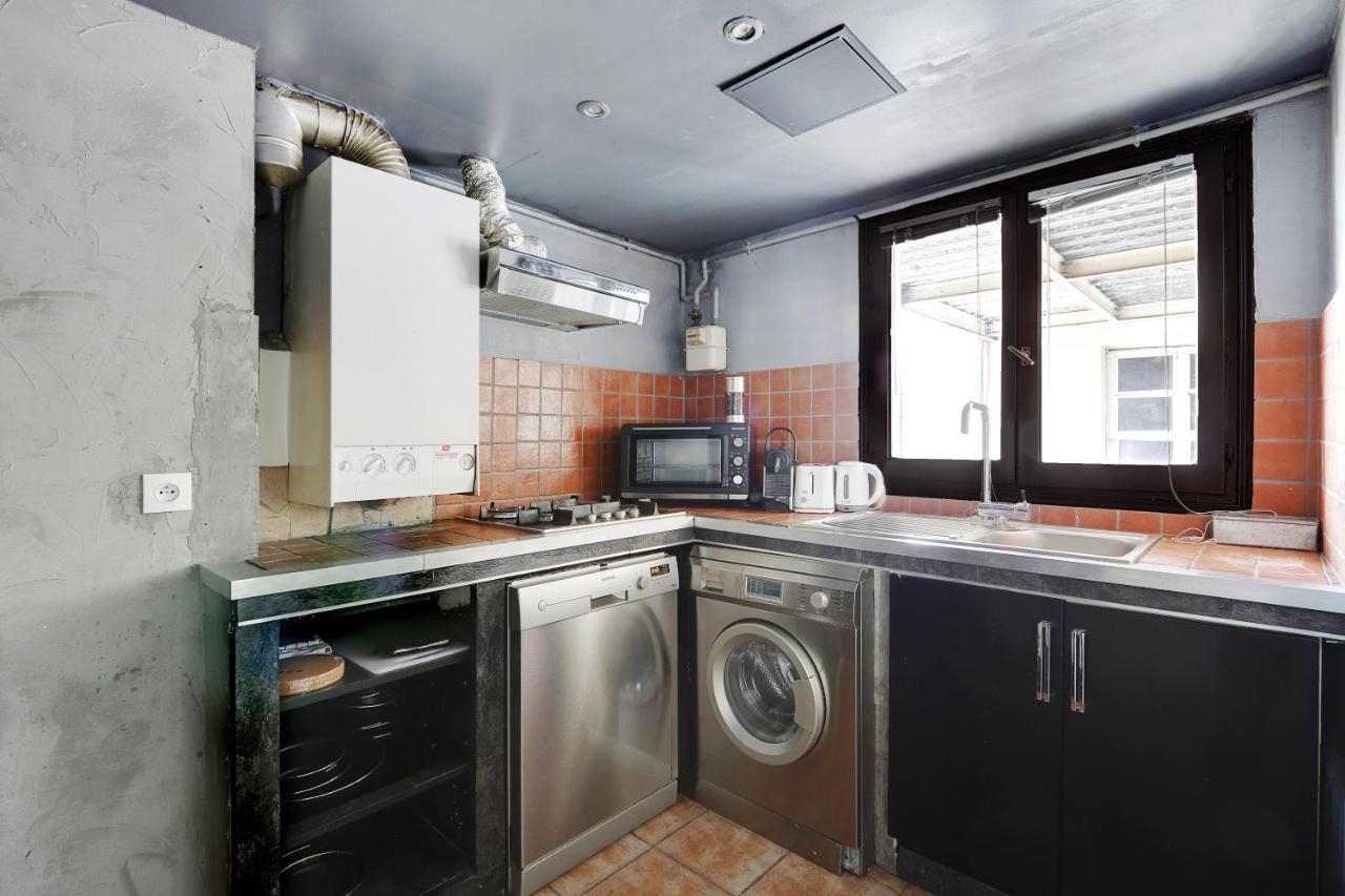 Pick A Flat'S Apartments In Le Marais - Rue Saint Merri パリ エクステリア 写真