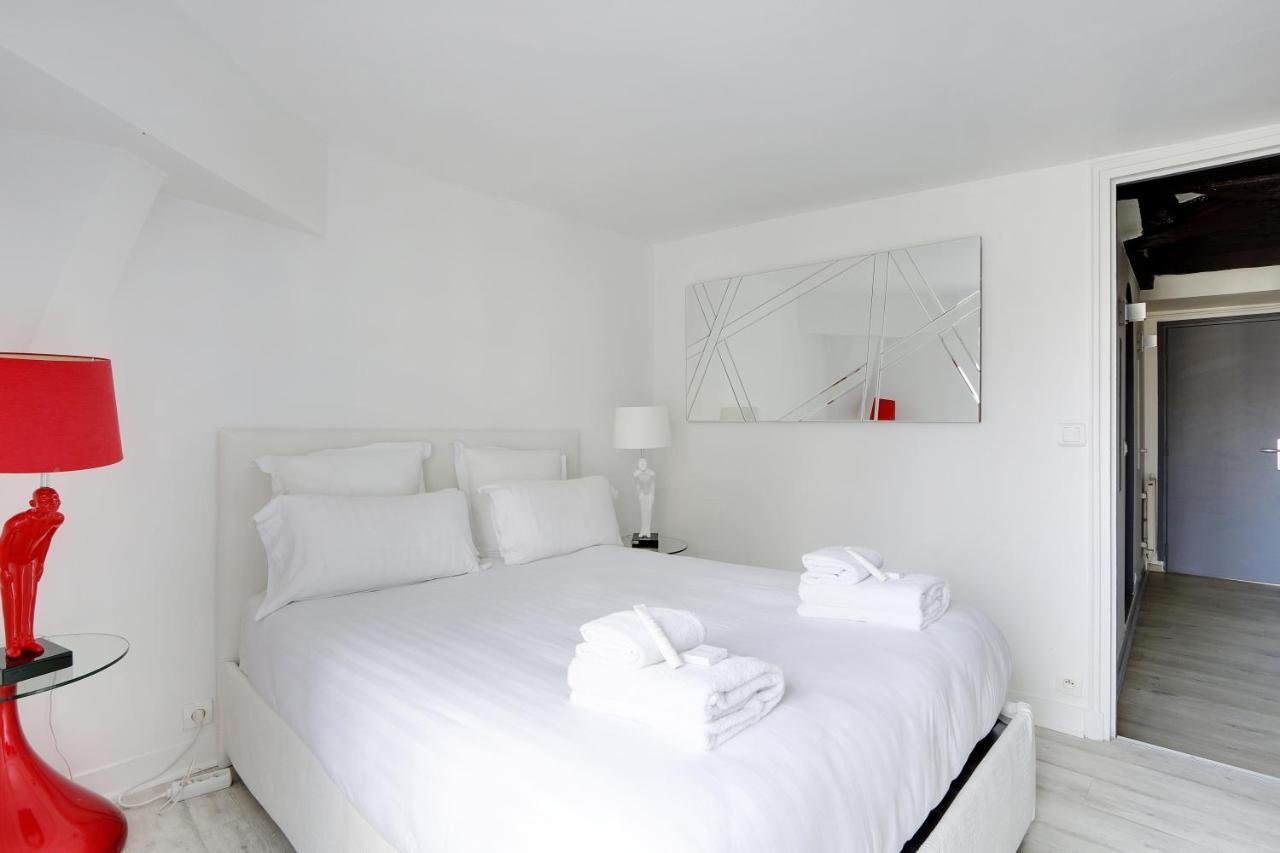 Pick A Flat'S Apartments In Le Marais - Rue Saint Merri パリ エクステリア 写真