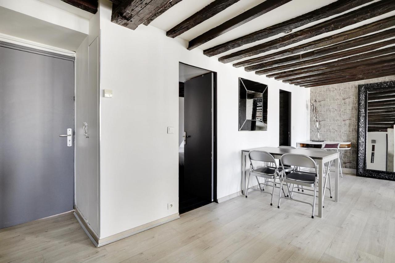 Pick A Flat'S Apartments In Le Marais - Rue Saint Merri パリ エクステリア 写真